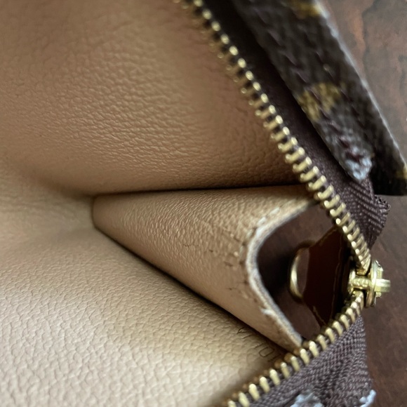 Louis Vuitton Pochette - Picture 6 of 10